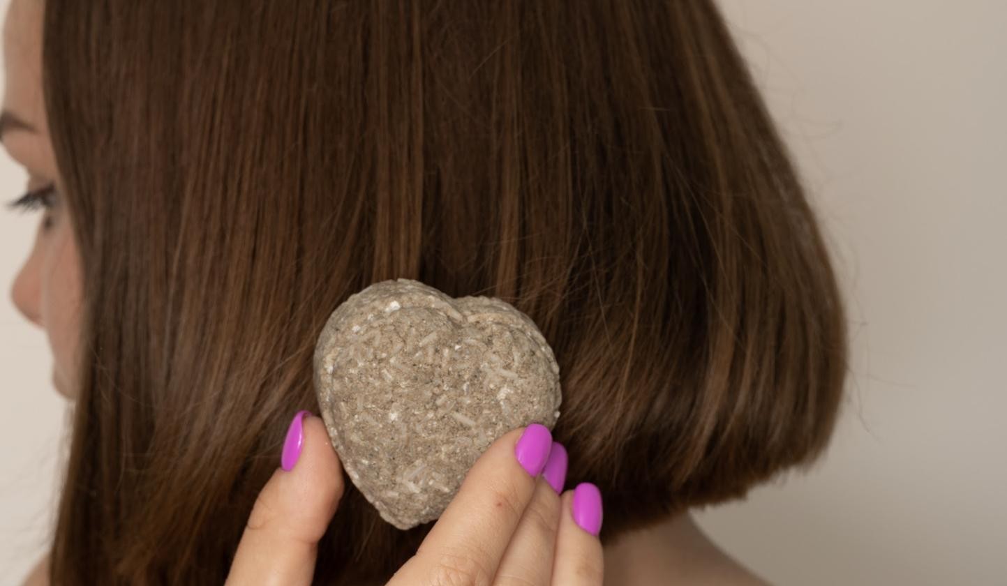Shampoo Bar vs Liquid Shampoo: Which Is Better?